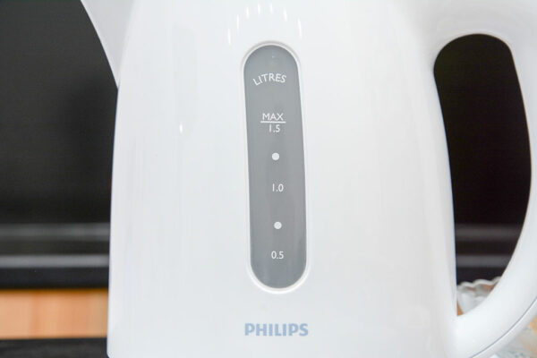 Bình siêu tốc Philips HD4646 1.5 lít