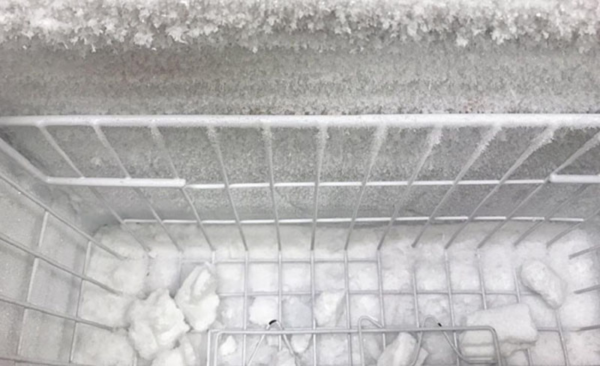 Nguyên nhân và cách hạn chế tủ đông đóng tuyết không phải ai cũng biết